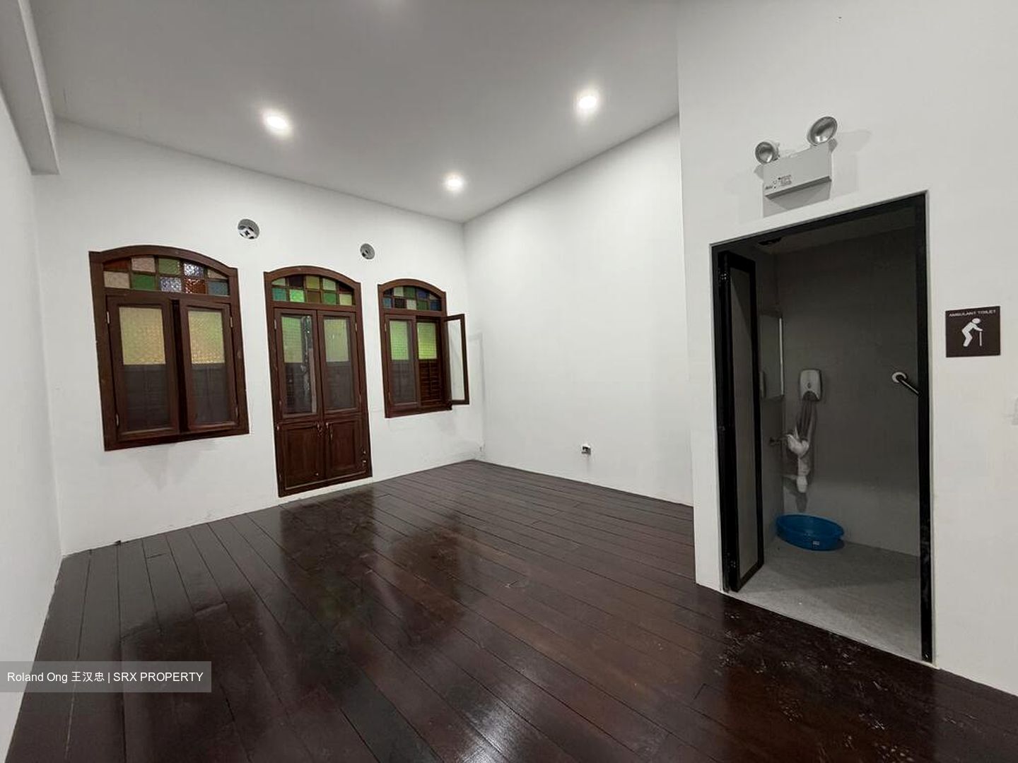 Joo Chiat Road (D15), Office #513616911